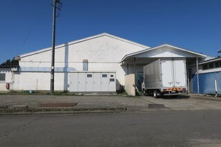 社屋